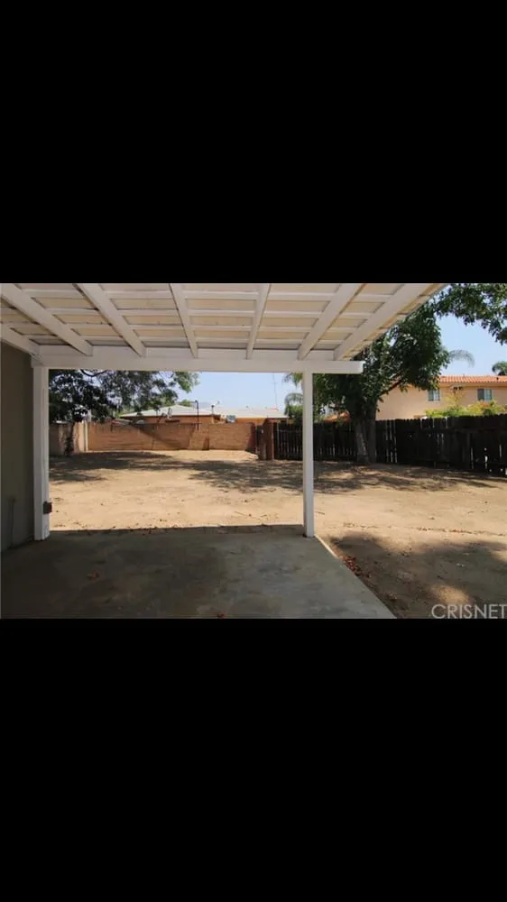 Custom outdoor landscaping in Mission Hills, CA - Perez Landworks