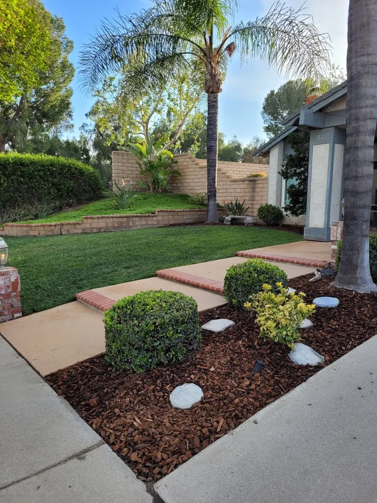 Custom garden landscaping experts serving Mission Hills, CA - Perez Landworks