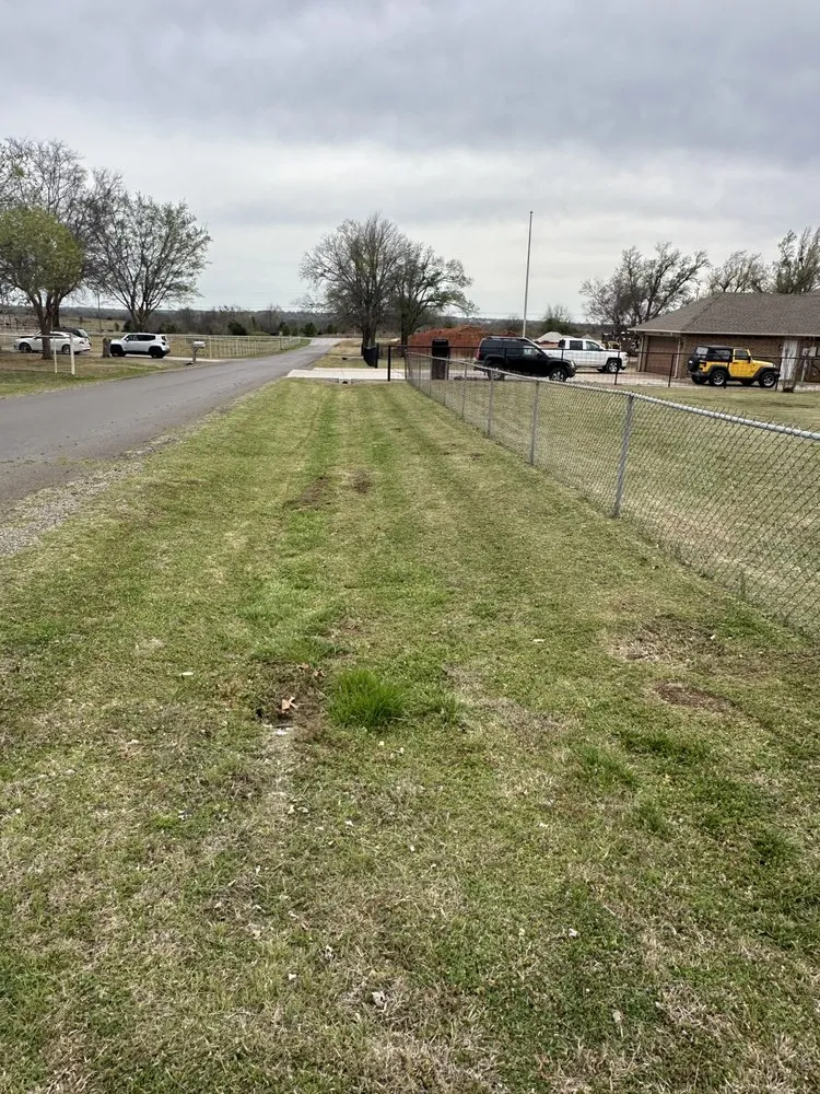 Professional yard maintenance in Oklahoma City, OK - Perez Lawn Care