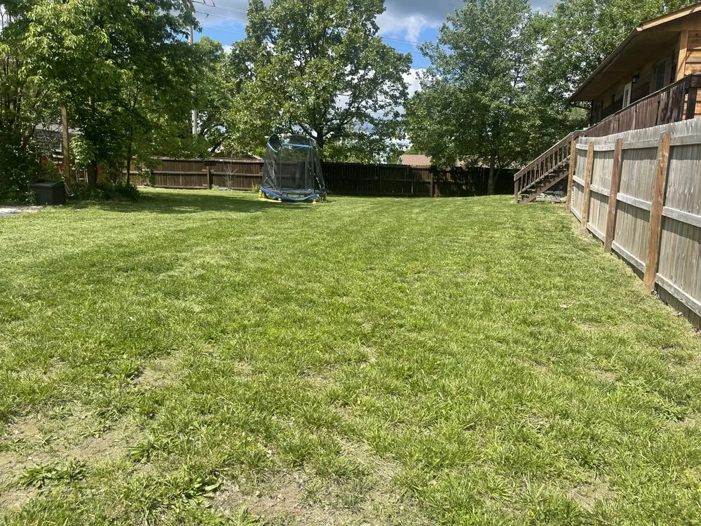 Affordable residential landscaping experts serving Saint Robert, MO - Perez Lawncare