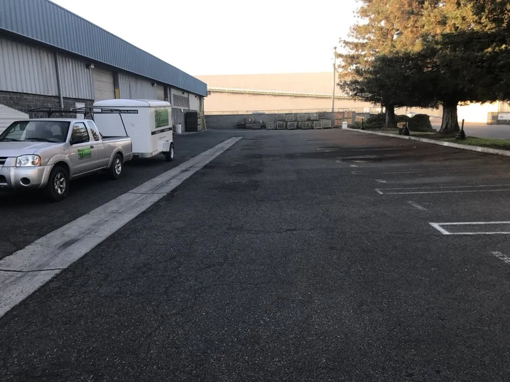 Top-rated lawn care service experts serving Modesto, CA - Perez Maintenance