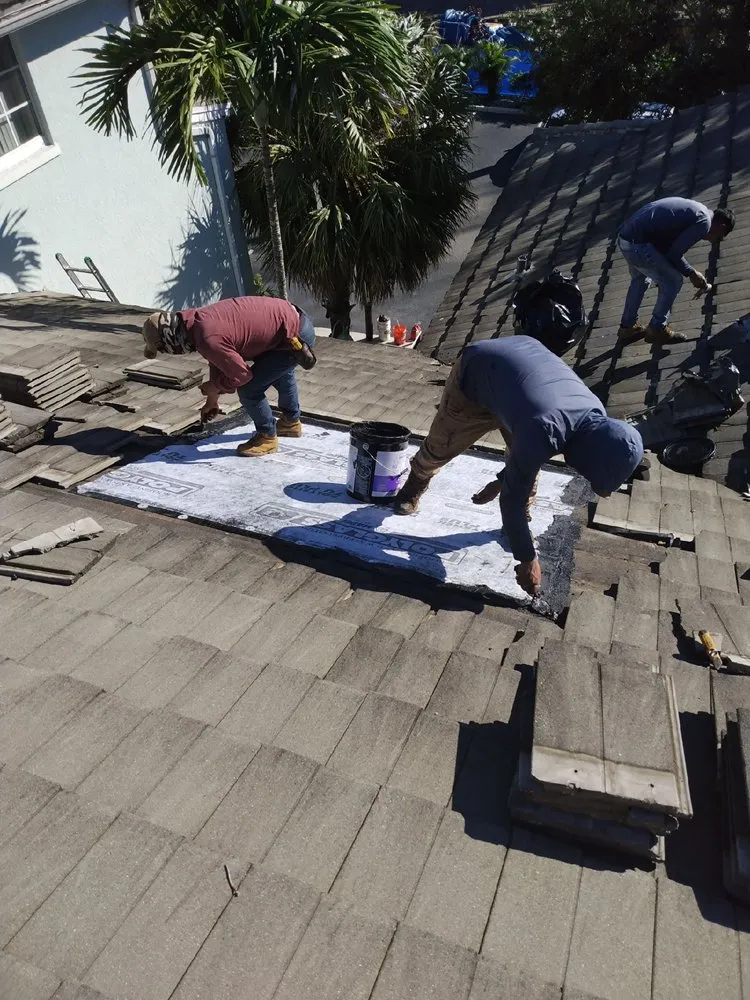 Affordable landscape design in Fort Lauderdale, FL by Perez Roofing & More