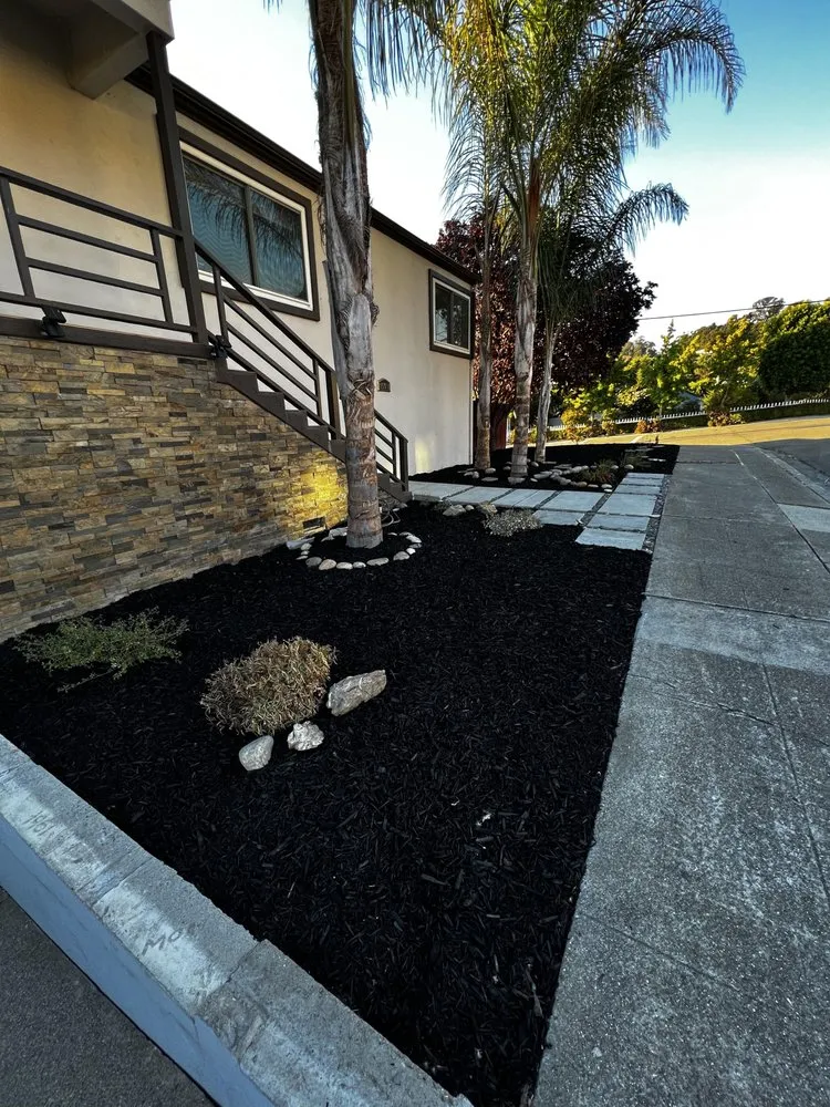 Custom landscape installation experts serving Oakland, CA - Perez Tree Service