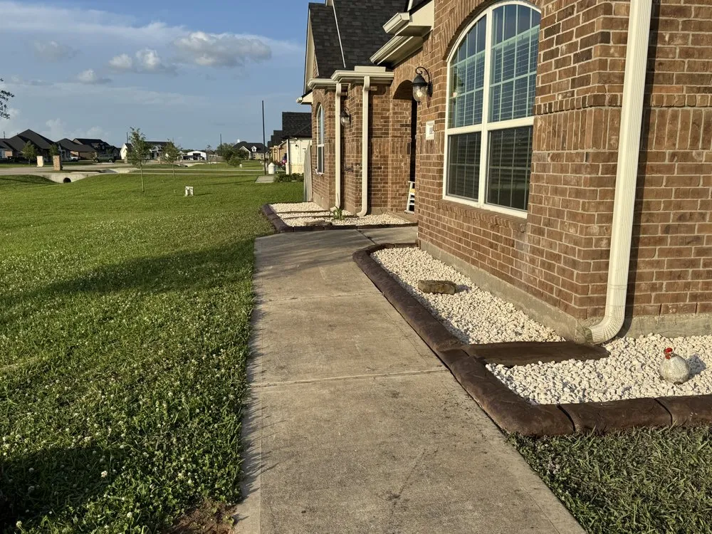 Expert yard maintenance experts serving Needville, TX - Perezidente Elite Services