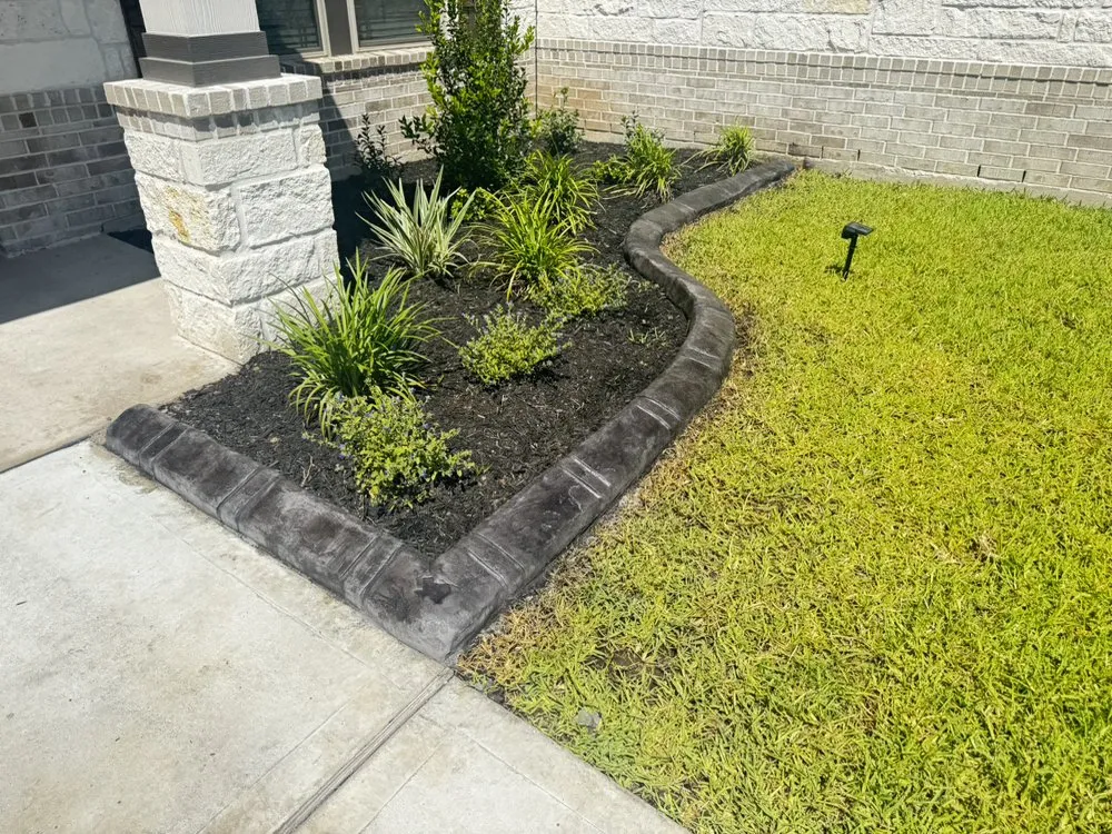 Professional lawn mowing service near you across Needville, TX - Perezidente Elite Services