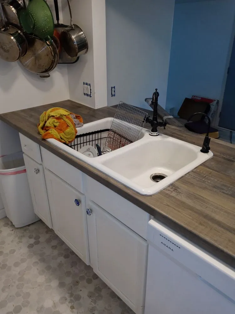 Top-rated yard cleanup service for residential properties across Springfield, IL - Perfect 10 Handyman And Lawn Service