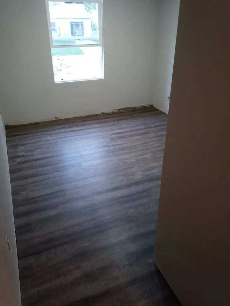 Local landscaping services experts serving Springfield, IL - Perfect 10 Handyman And Lawn Service