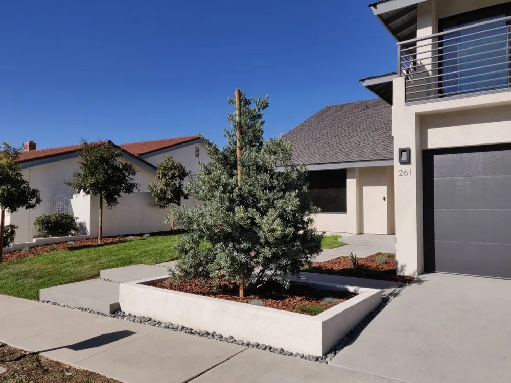 Top-rated landscaping services in Costa Mesa, CA - Perfect Circle Gardens & Interiors