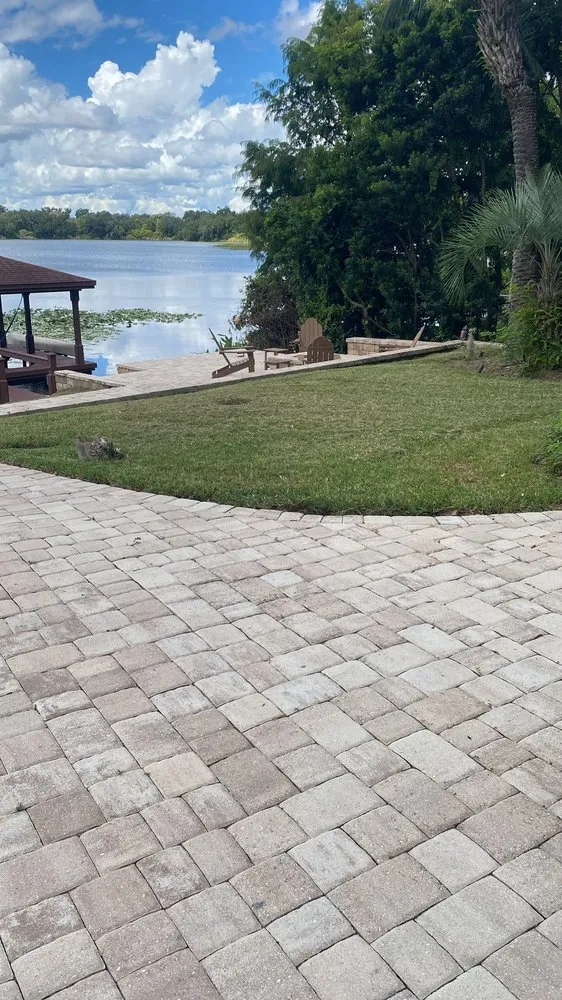 Top-rated lawn mowing service in Orlando, FL by Perfect Cut Lawn Services