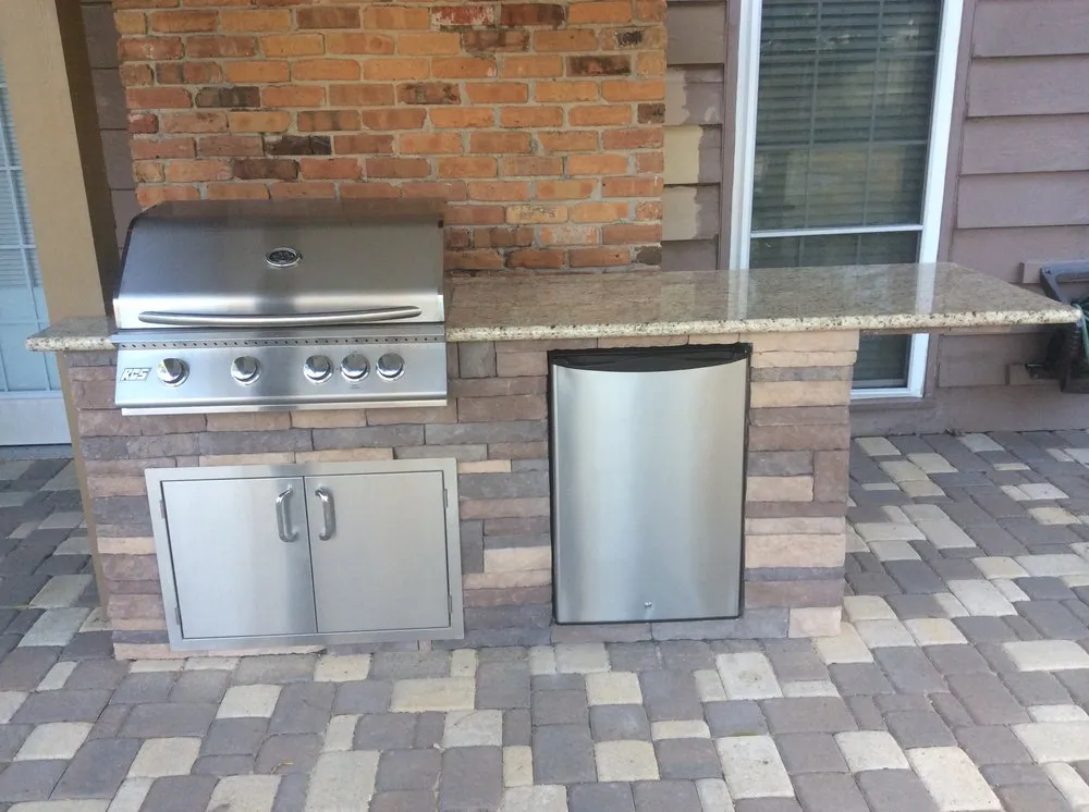 Custom lawn mowing service in Houston, TX - Perfect design patios and renovations