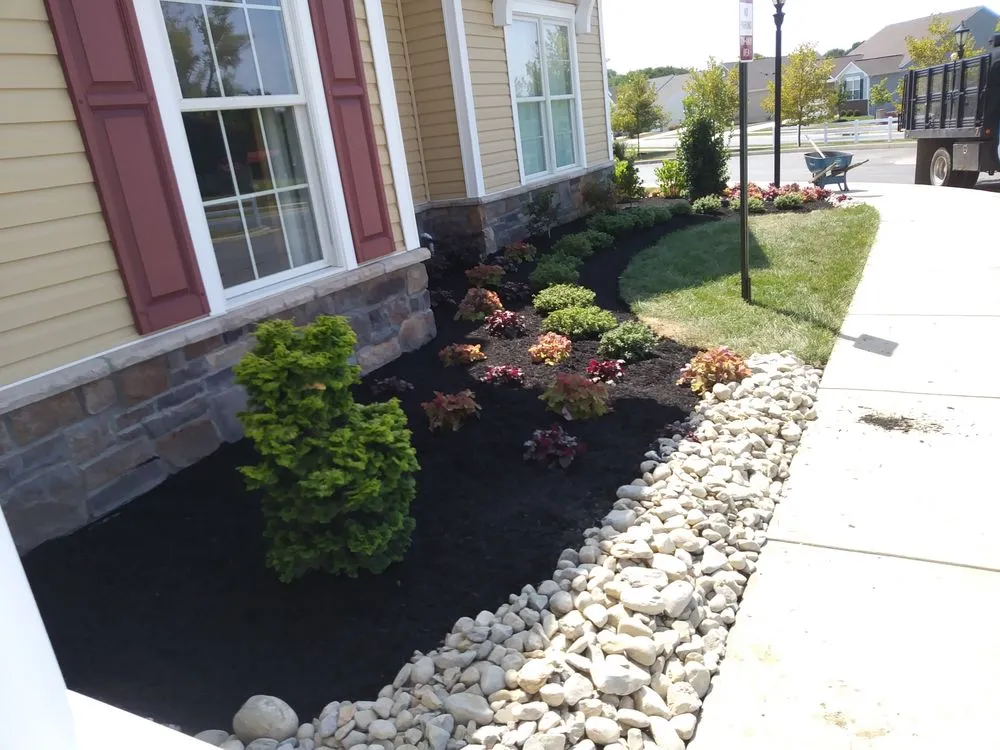 Local garden landscaping experts serving Newark, DE - Perfect Garden