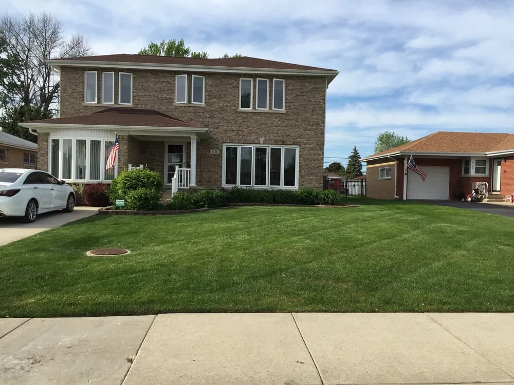 Top-rated yard maintenance experts serving Mount Prospect, IL - Perfect Lawn & Snow Removal