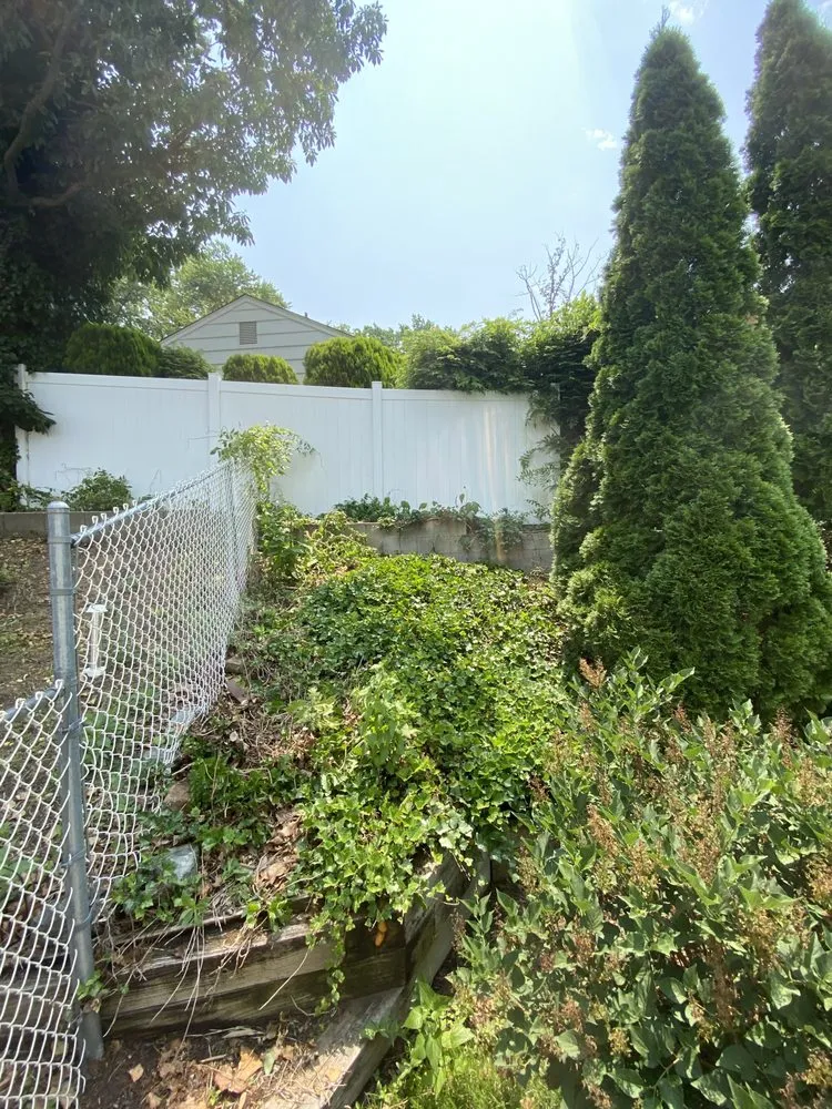 Professional garden landscaping in Edison, NJ by Perfect Touch Contracting