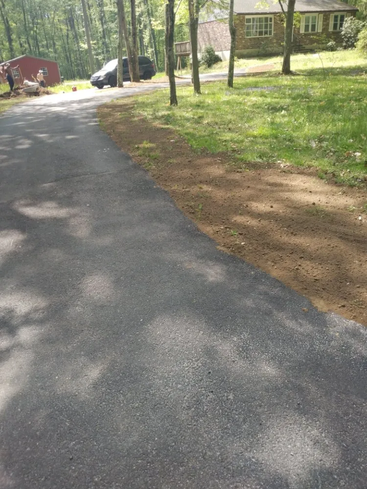 Affordable yard cleanup service experts serving Philadelphia, PA - Perfect Touch Landscaping