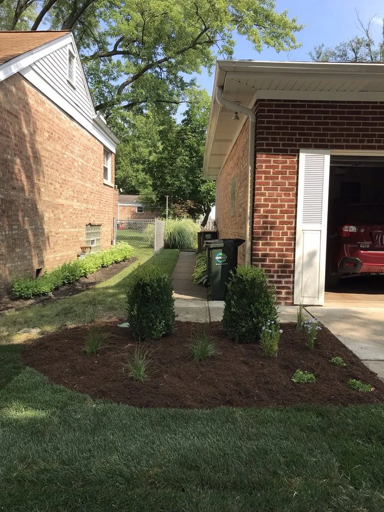 Top-rated garden landscaping near you in Des Plaines, IL by Perfect Turf Landscaping