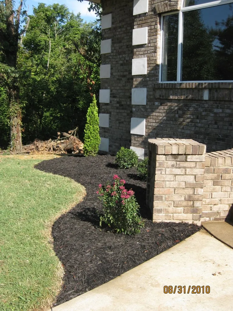 Custom residential landscaping in Greenville, KY - Perfection Lawn & Landscape