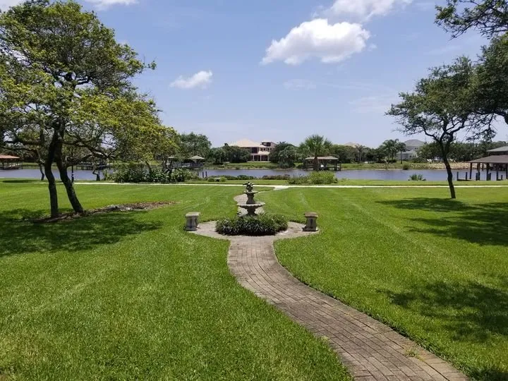 Custom landscaping services experts serving Palm Coast, FL - Perfectionists Lawn by Chad