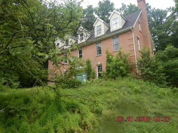 Professional lawn mowing service experts serving Sinking Spring, PA - Perfection's Lawn & Property Maintenance