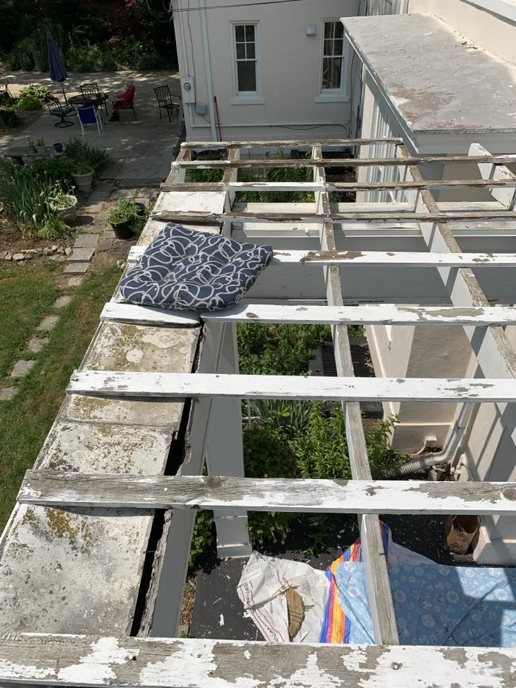 Professional garden landscaping in Redford Charter Township, MI - Perfectly Green Landscapeing and Interiors incorperated