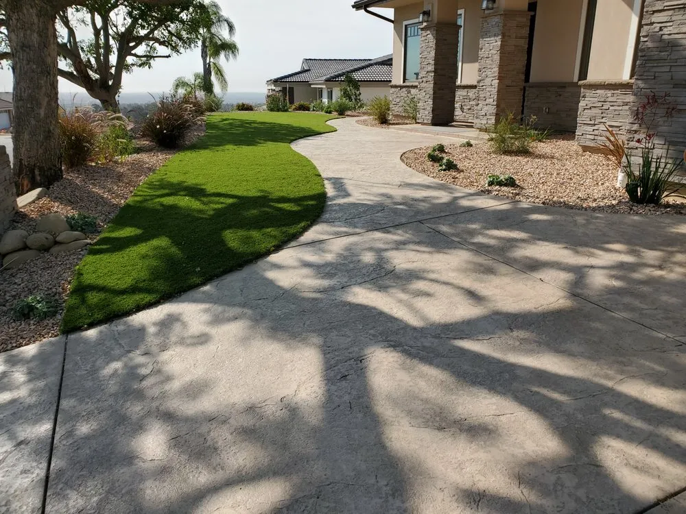 Professional lawn mowing service in Santa Paula, CA - Performance Landscape