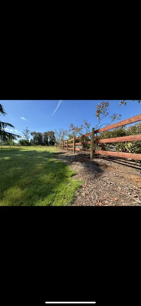 Professional outdoor landscaping in Diamond Springs, CA - Perimeter 1 Fencing