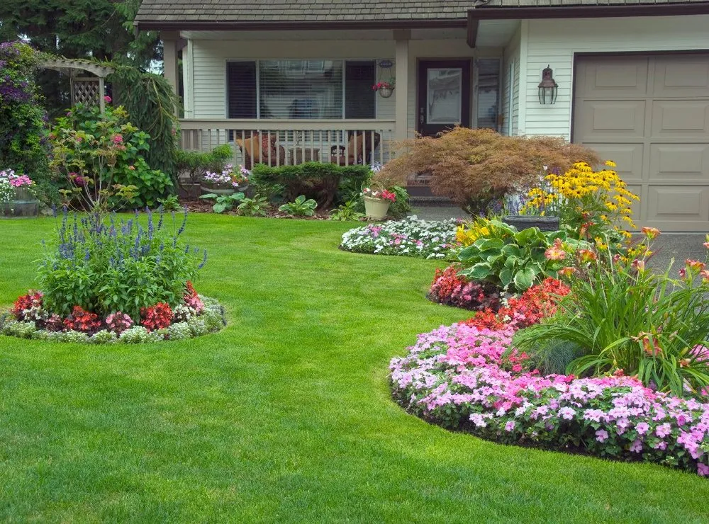 Custom residential landscaping in Metairie, LA - Perkins Landscaping & Maintenance