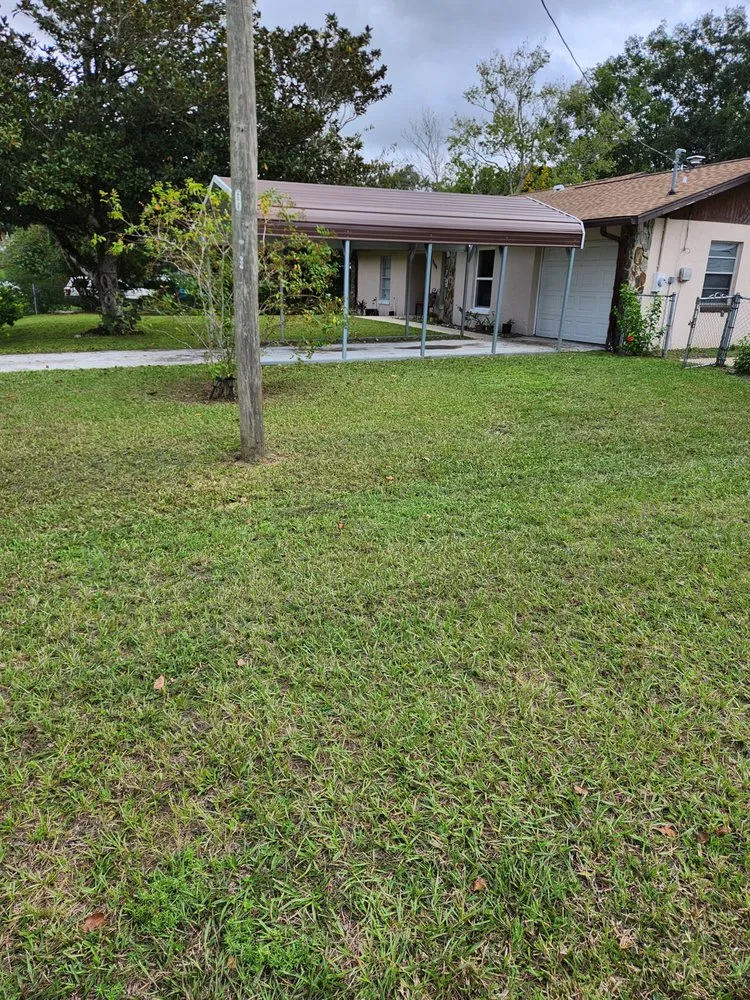 Reliable garden landscaping near you in Bronson, FL by Perkins Lawn Care & Pressure Washing