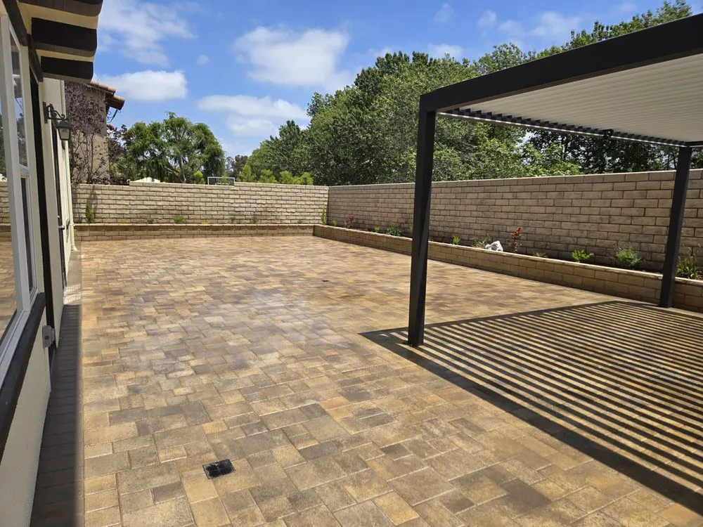 Affordable yard cleanup service experts serving Thousand Oaks, CA - PermaGreen Landscaping