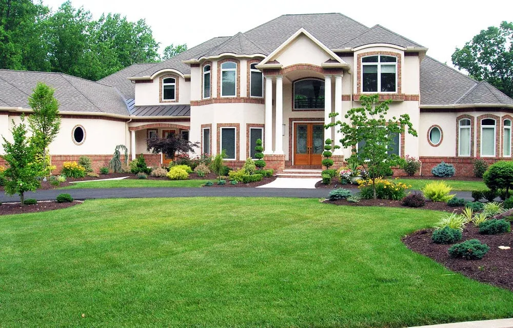 Affordable landscape design for homes in Thousand Oaks, CA by PermaGreen Landscaping