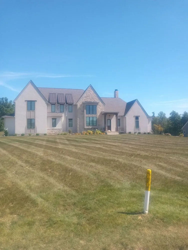 Affordable yard maintenance in Akron, OH - Perry’s Landscaping