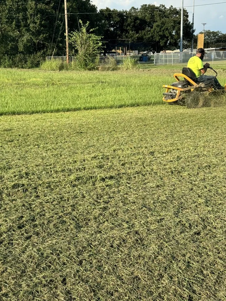 Reliable landscape design in Kaplan, LA - Perry’s Lawn Care