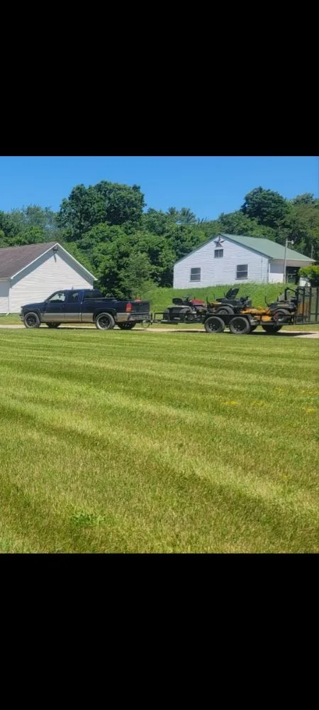 Custom lawn mowing service in Cement City, MI - Perry's Pinnacle Outdoor Service