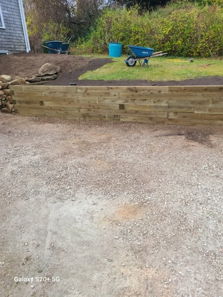 Professional yard maintenance in City of Orange, NJ - Perry's Yard Work