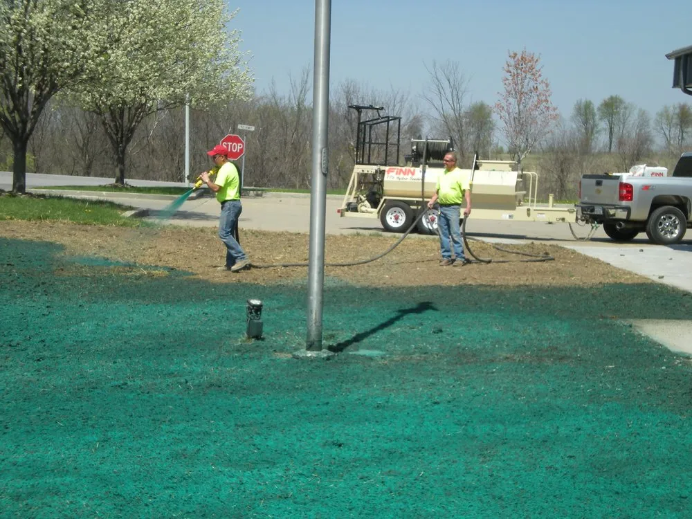 Reliable lawn mowing service in Perrysburg, OH - Perrysburg Landscape