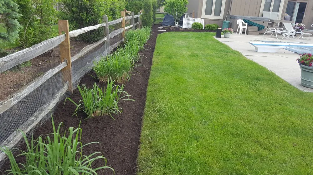 Custom outdoor landscaping in Perrysburg, OH by Perrysburg Landscape