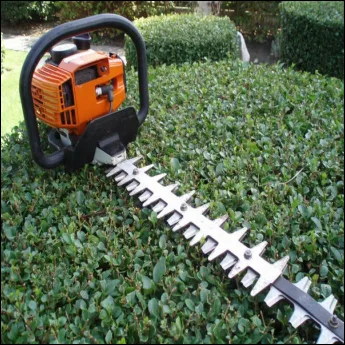 Reliable lawn mowing service with custom design in Perrysburg, OH by Perrysburg Landscape