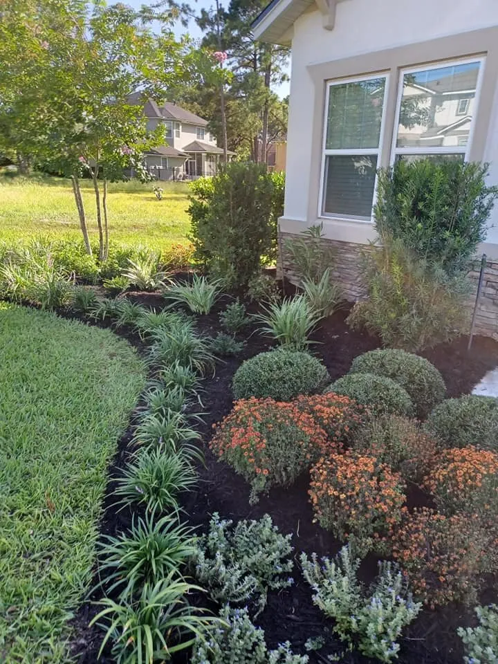 Custom garden landscaping for year-round maintenance across Middleburg, FL - Personal Touch Gardening