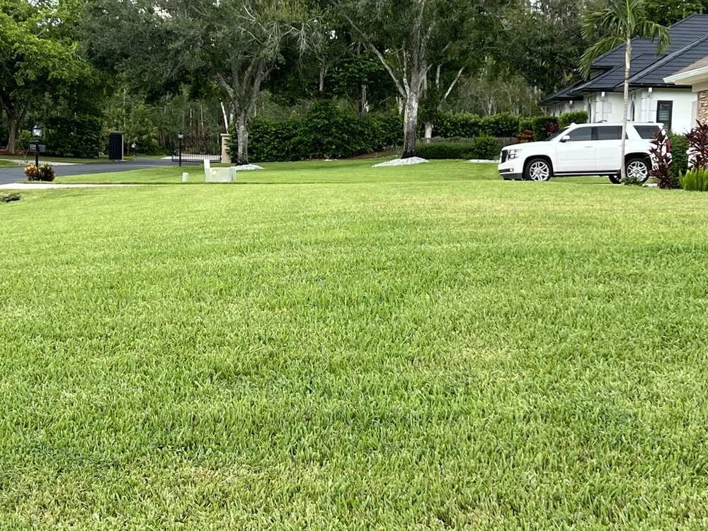 Top-rated residential landscaping in Fort Myers, FL by Personal Touch Landscaping and Lawn Services