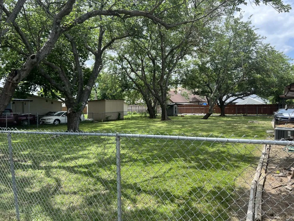 Expert lawn mowing service experts serving Grand Prairie, TX - Pesina Landscaping