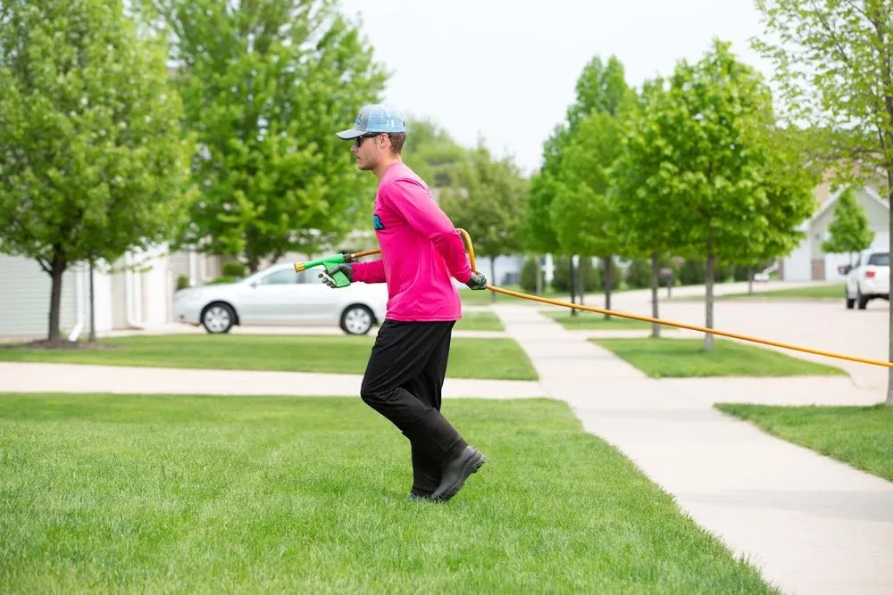 Local yard maintenance in Buffalo, MN by Pest Badger