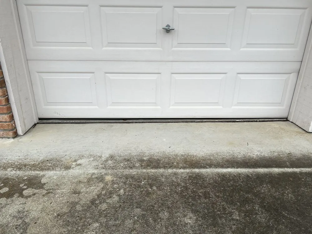 Custom lawn mowing service near you in North Highlands, CA by Pest Control Center