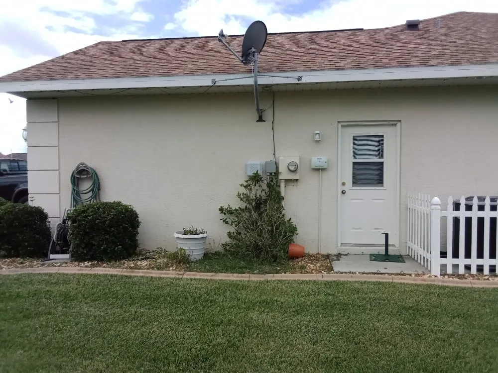 Affordable yard maintenance experts serving Sebring, FL - Pete and Salena's Services