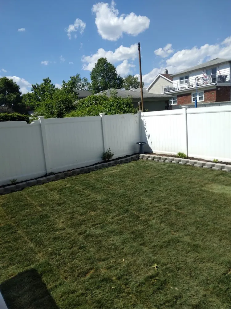 Trusted yard cleanup service near you in Staten Island, NY by Pete Marini Landscaping