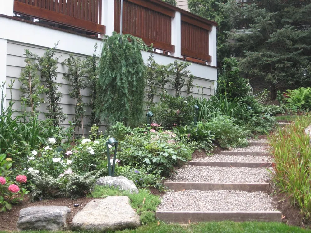 Expert garden landscaping in Harrison, NY - Peter A Navarra Landscaping