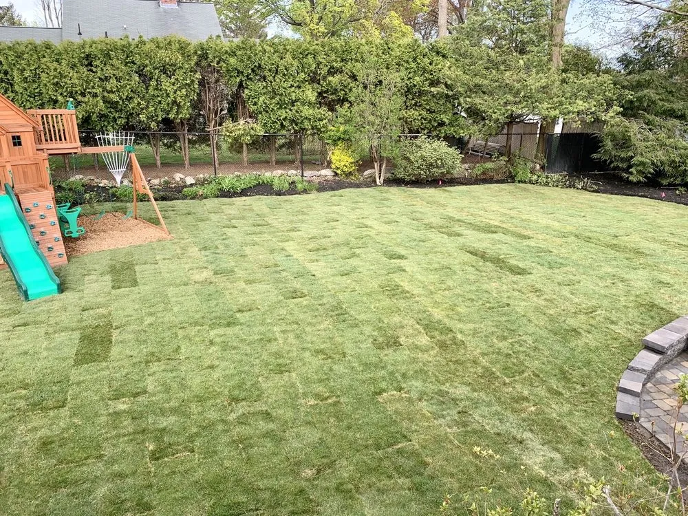 Reliable garden landscaping experts serving North Andover, MA - Peter Breen Bark Mulch