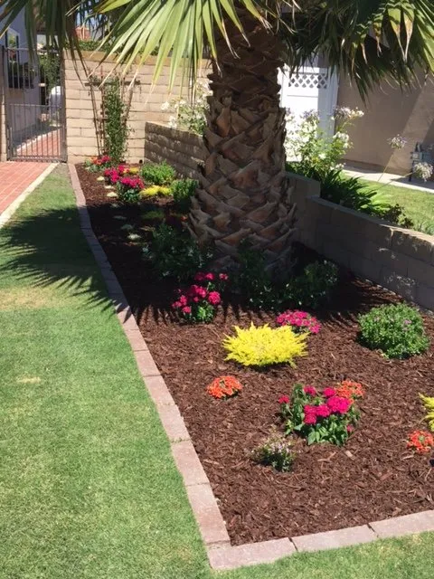 Custom outdoor landscaping experts serving Huntington Beach, CA - Peter Hamill Landscape & Design