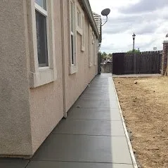 Local yard cleanup service for beautiful yards in Antioch, CA by Peter Landscaping and Handyman Services