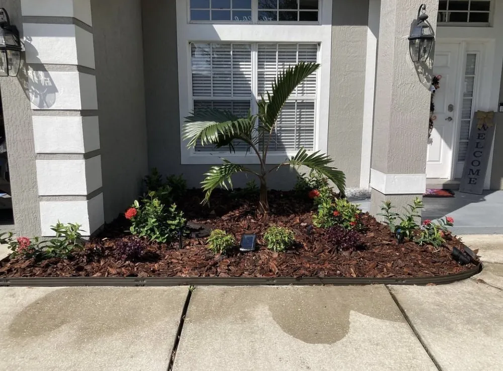 Trusted lawn mowing service experts serving Auburndale, FL - Peter Landscaping and Services