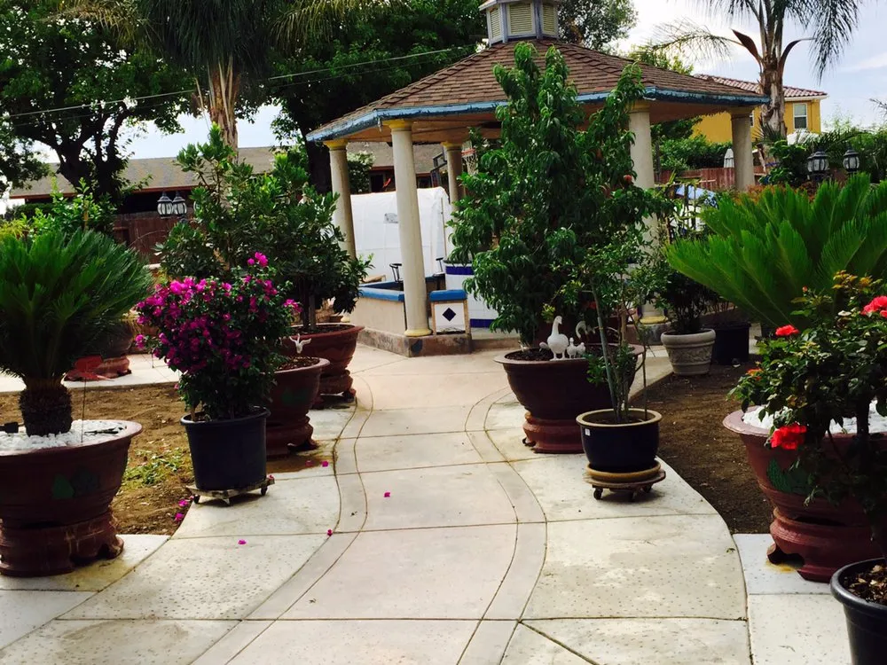 Custom garden landscaping for year-round maintenance across Sacramento, CA - Peter Nguyen's Landscaping