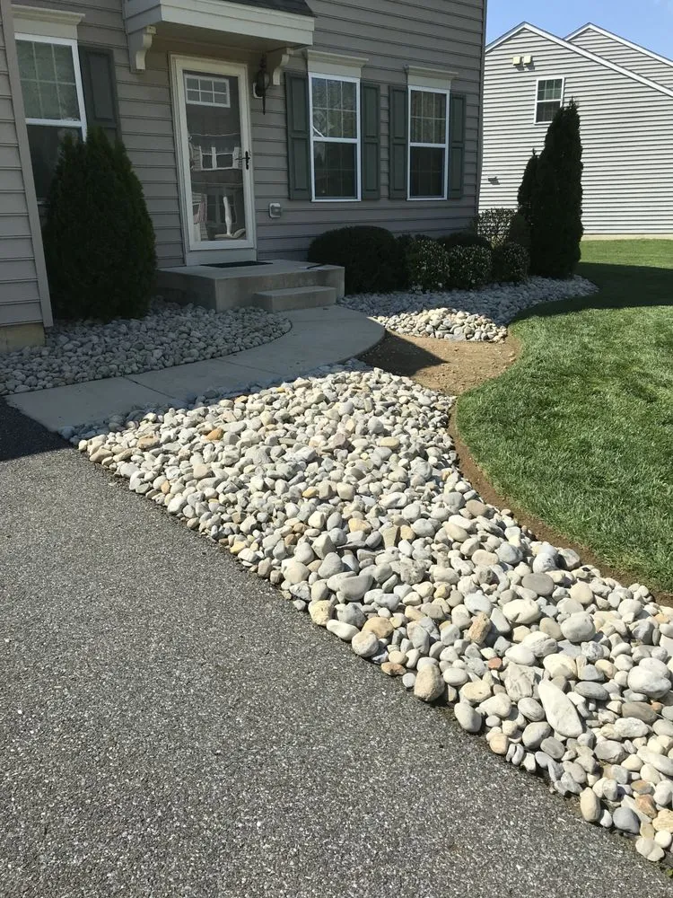 Professional garden landscaping in Temple, TX by Peterson Landscapes